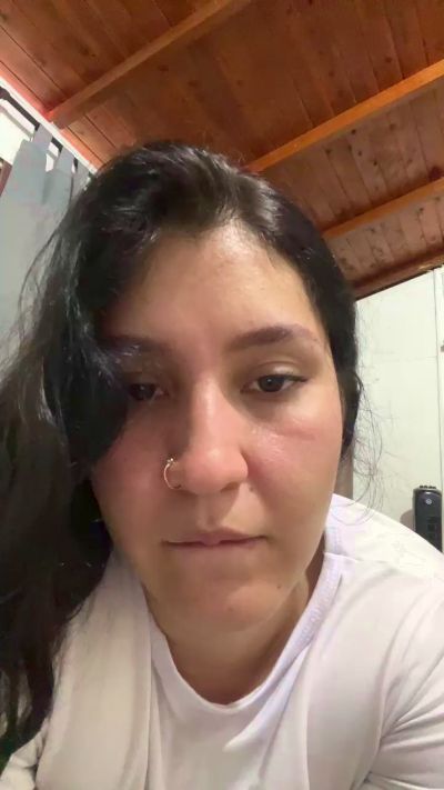 cora_2801 live cam on Cam4