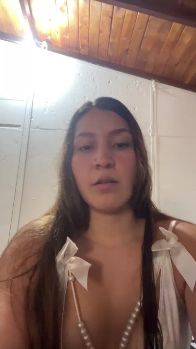 cora_2801 live cam on Cam4