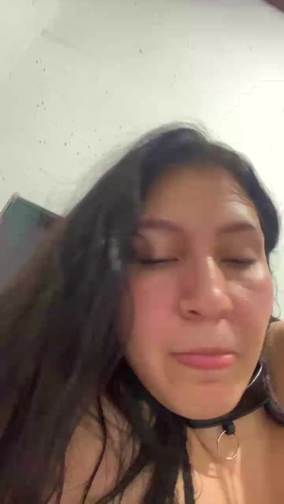 cora_2801 live cam on Cam4