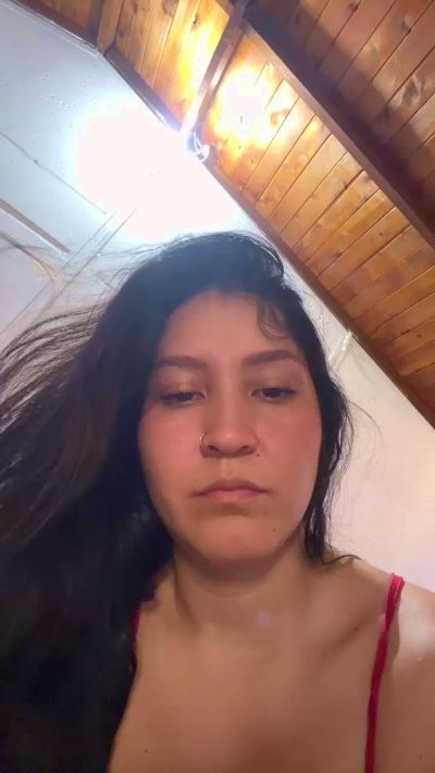 cora_2801 live cam on Cam4