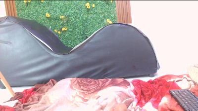 corafuego18 live cam on Cam4