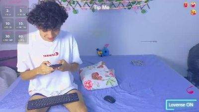 couple_energy live cam on Cam4