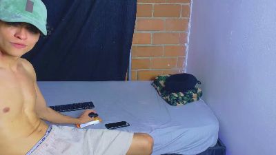 couple_energy live cam on Cam4