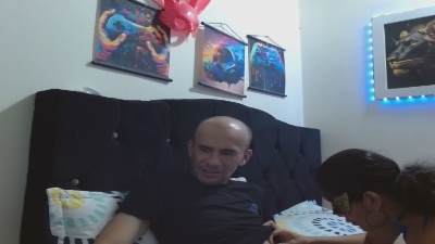 couple_hot86 live cam on Cam4