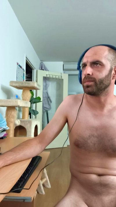 couple_love02 live cam on Cam4