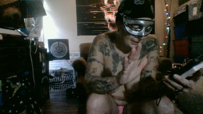 courtney2hot live cam on Cam4