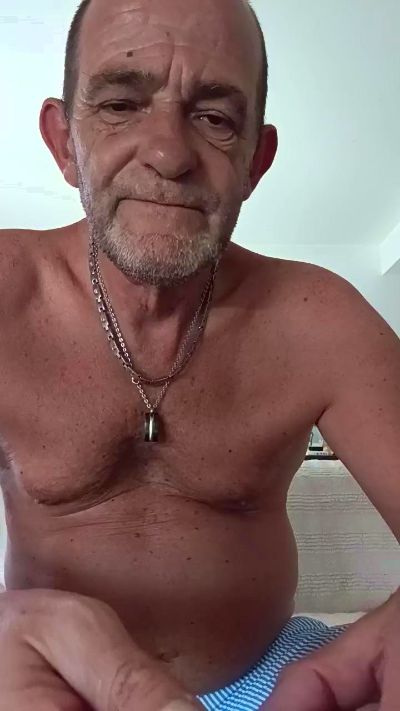 cplcokin444 live cam on Cam4