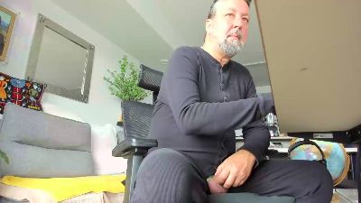 cr0ssemoi live cam on Cam4