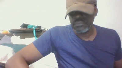 cr66 live cam on Cam4