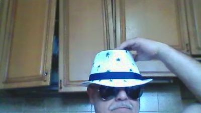 crazy1972 live cam on Cam4