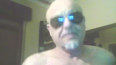 crazy1972 live cam on Cam4