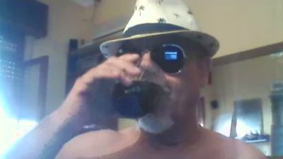 crazy1972 live cam on Cam4