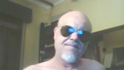 crazy1972 live cam on Cam4
