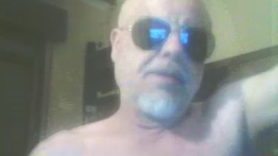 crazy1972 live cam on Cam4