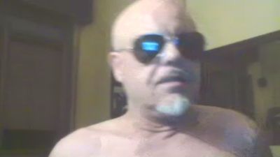 crazy1972 live cam on Cam4