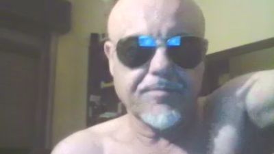 crazy1972 live cam on Cam4