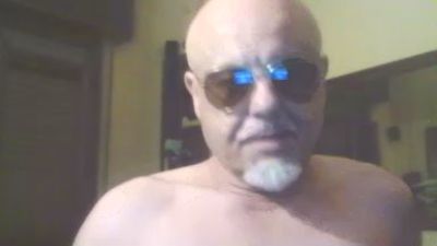crazy1972 live cam on Cam4