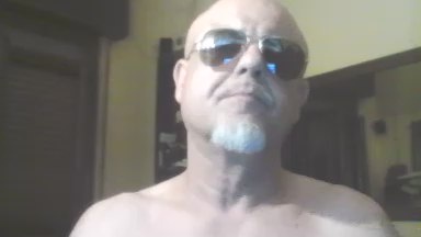 crazy1972 live cam on Cam4