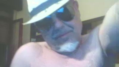 crazy1972 live cam on Cam4