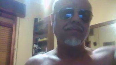 crazy1972 live cam on Cam4