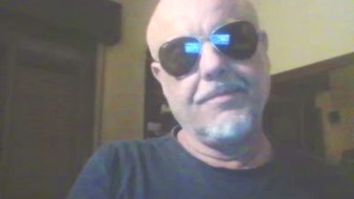 crazy1972 live cam on Cam4