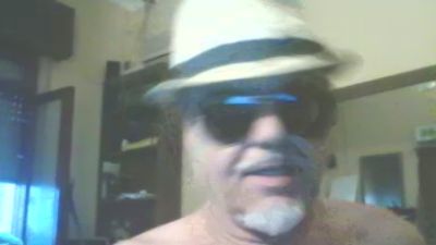 crazy1972 live cam on Cam4