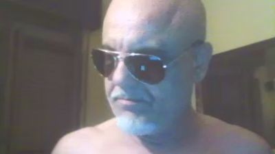 crazy1972 live cam on Cam4