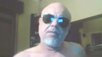 crazy1972 live cam on Cam4
