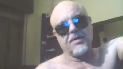 crazy1972 live cam on Cam4