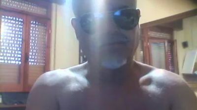 crazy1972 live cam on Cam4