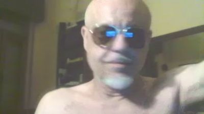 crazy1972 live cam on Cam4
