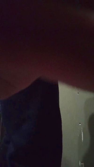 crazyhot18 live cam on Cam4