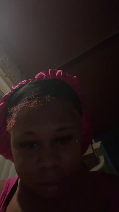 creamwityeeyee live cam on Cam4