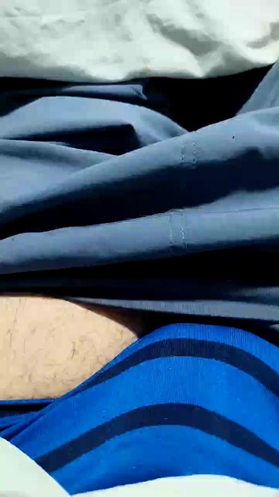 cris2181 live cam on Cam4