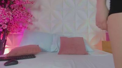 cris_gallardo live cam on Cam4