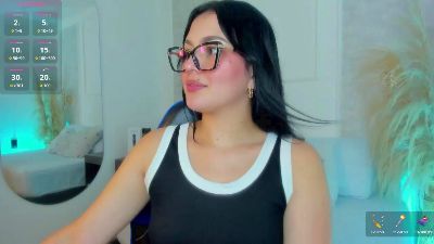 cris_gallardo live cam on Cam4