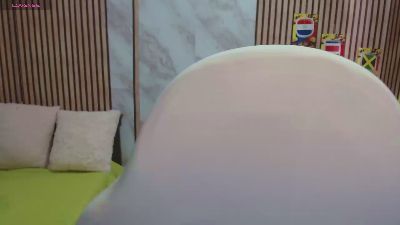 cristaljonnes_ live cam on Cam4