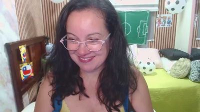 cristaljonnes_ live cam on Cam4
