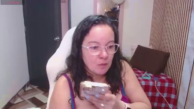 cristaljonnes_ live cam on Cam4
