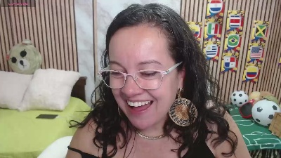 cristaljonnes_ live cam on Cam4