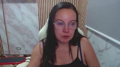 cristaljonnes_ live cam on Cam4
