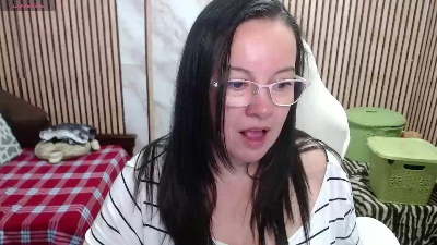 cristaljonnes_ live cam on Cam4