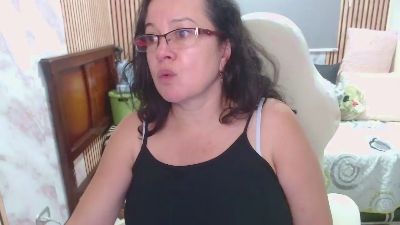 cristaljonnes_ live cam on Cam4