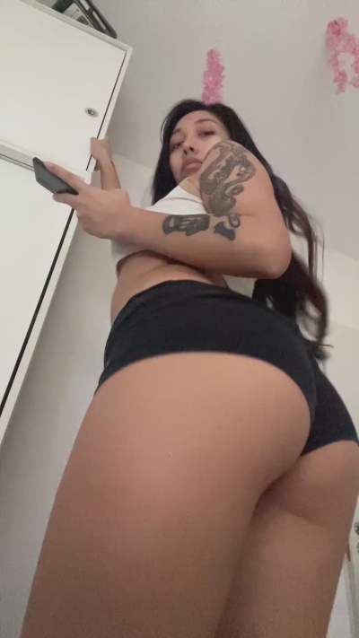 cristalzitaok1 live cam on Cam4