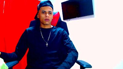 cristiantayron live cam on Cam4