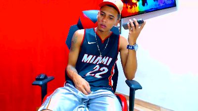 cristiantayron live cam on Cam4