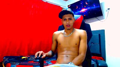 cristiantayron live cam on Cam4