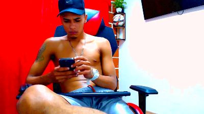 cristiantayron live cam on Cam4