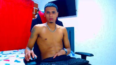 cristiantayron live cam on Cam4