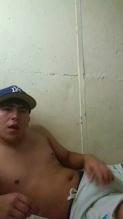 cristopher188 live cam on Cam4